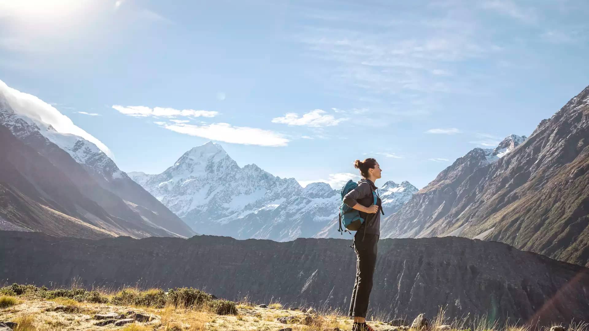 hiking in mount cook national park new zealand